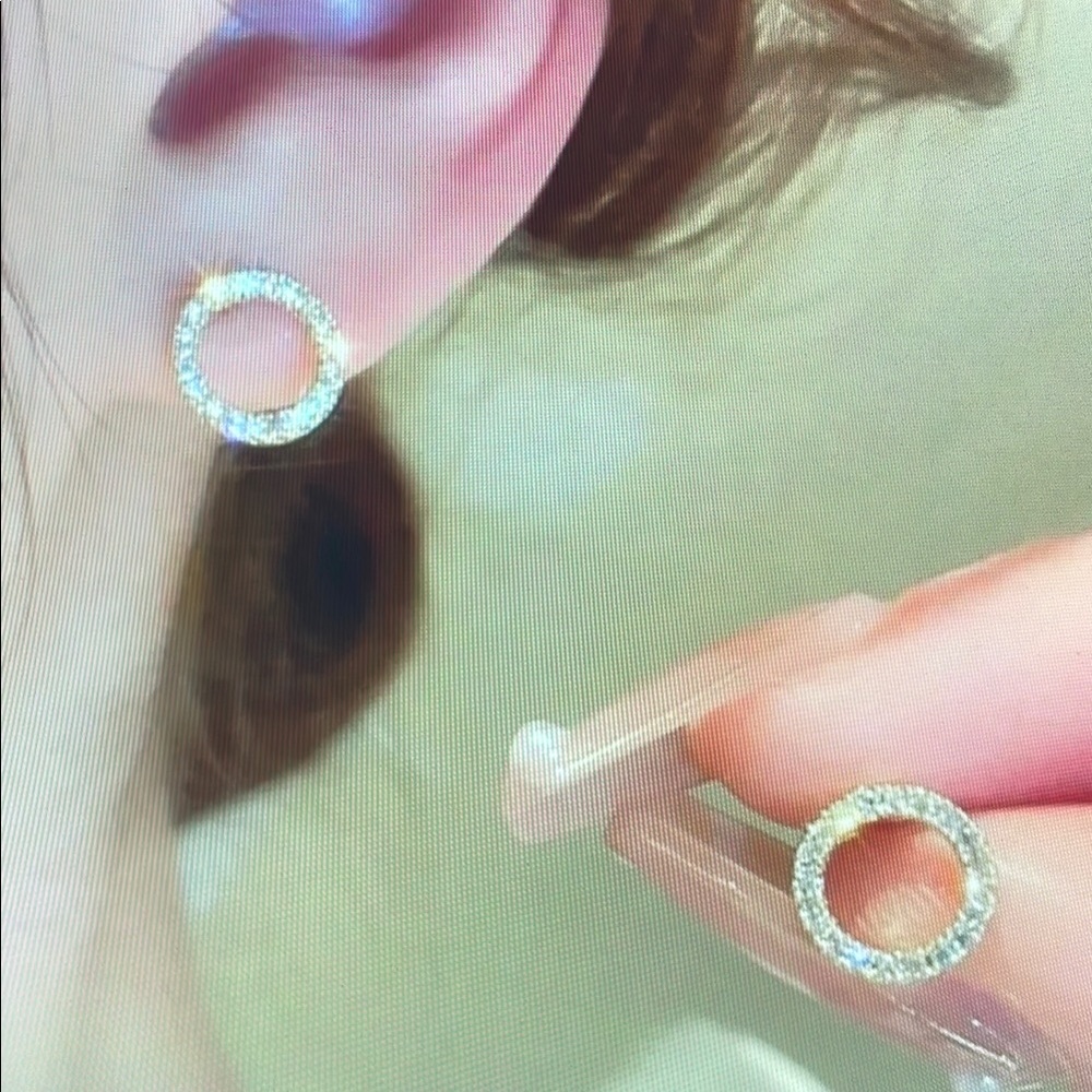 Elegant Gold Circle Stud Earrings